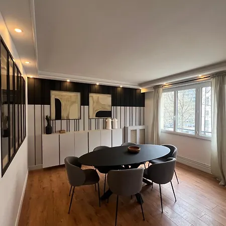 Tour Eiffel 120 M2 Parigi